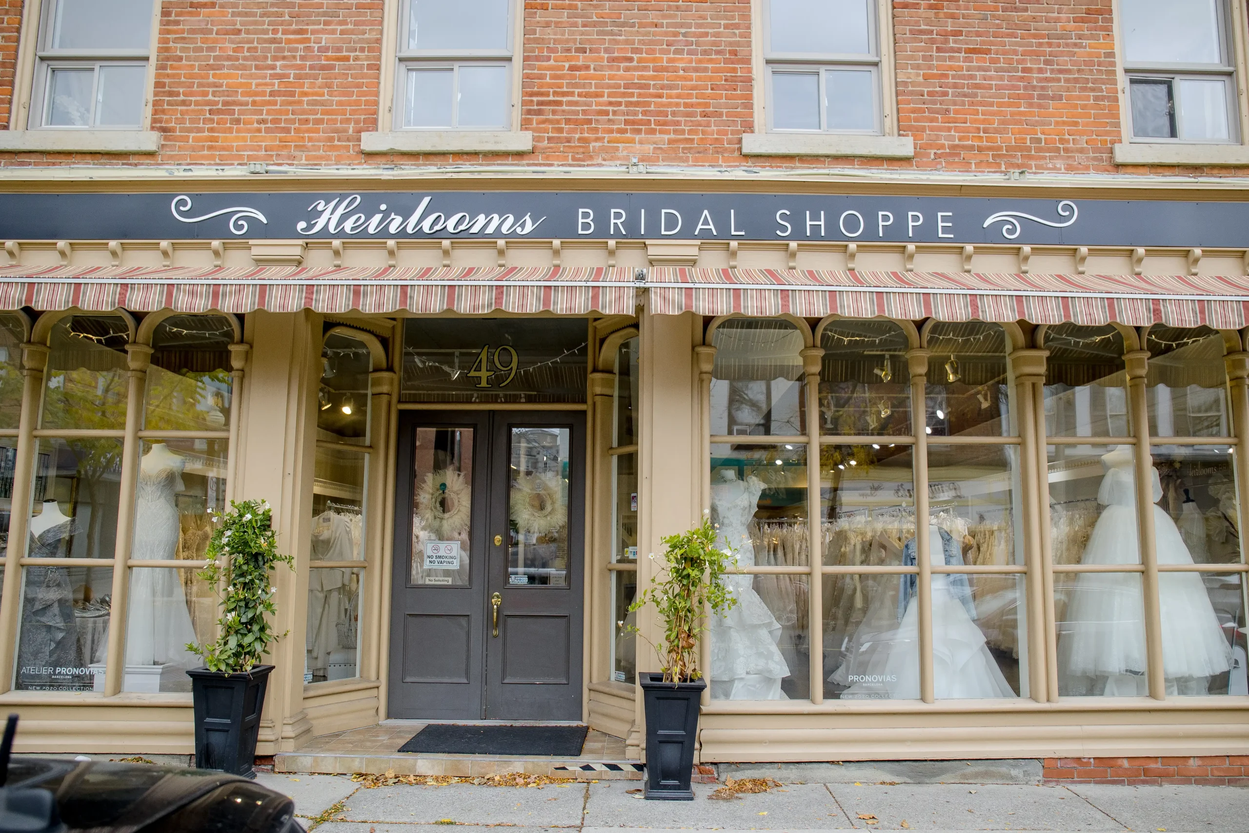 Heirlooms Bridal Shoppe